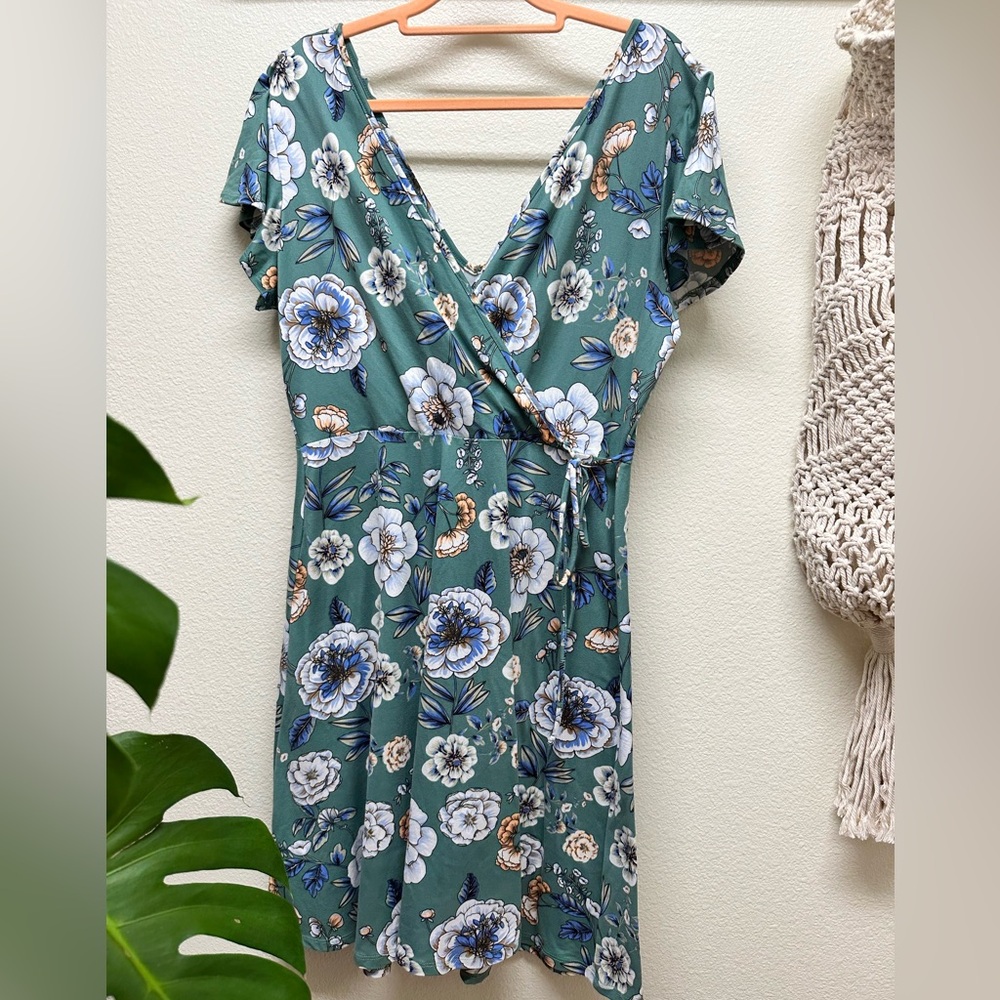 Kaileigh Green Floral Midi Dress